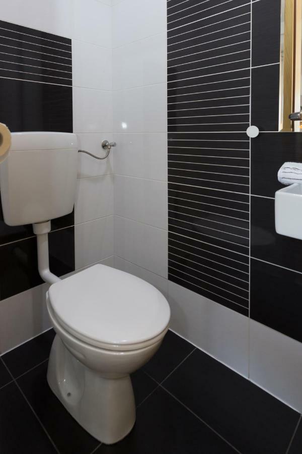 Studio Apartments Plitvice Lacus Korenica Exterior foto